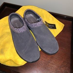 NWT Vionic gray Suede slip on shoes